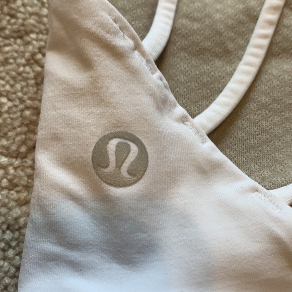 Lululemon white sports bra - Picture 3 of 4